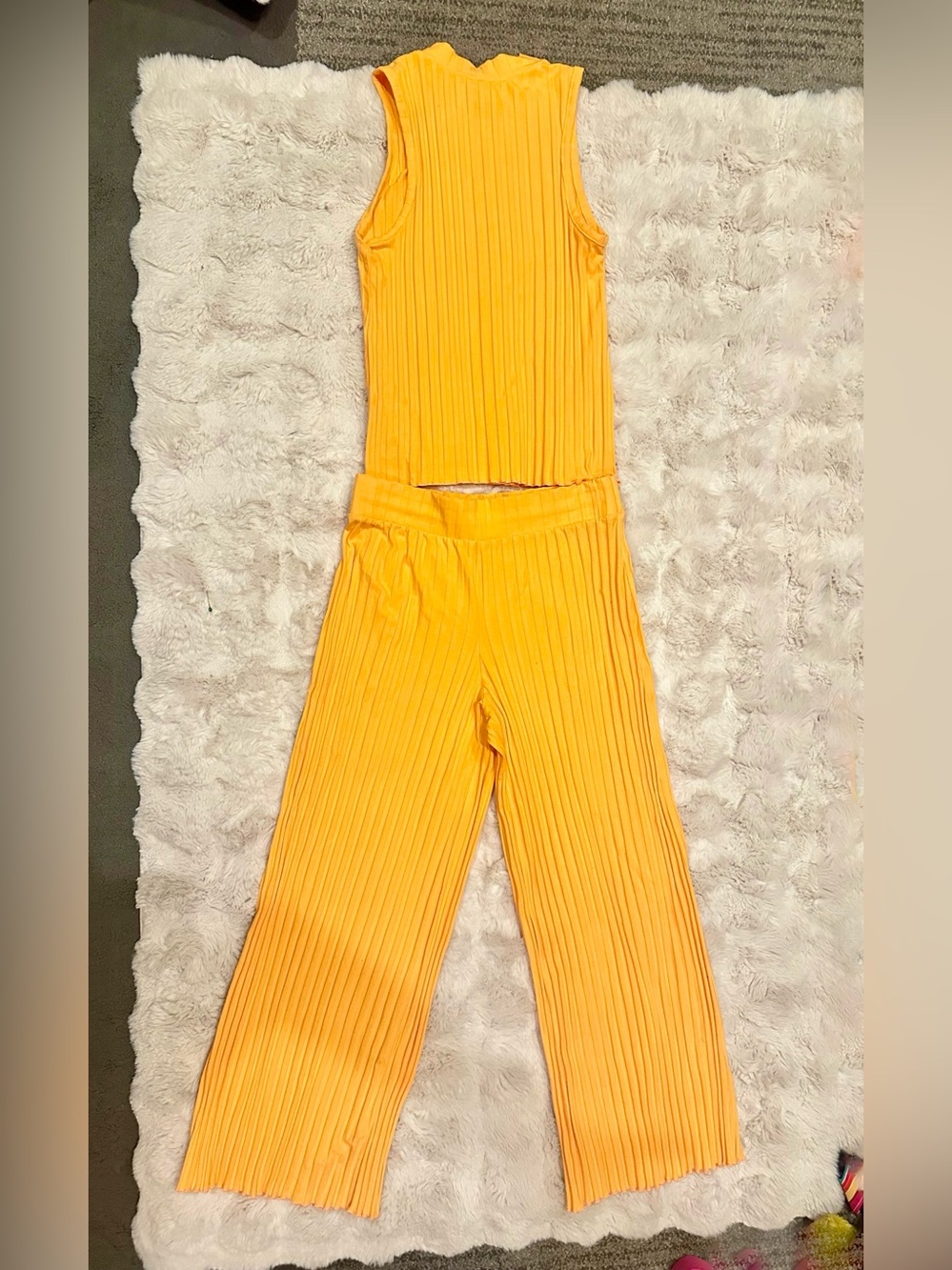 A New Day Ribbed set .  Top - XS, Bottom - S. Great Shape !